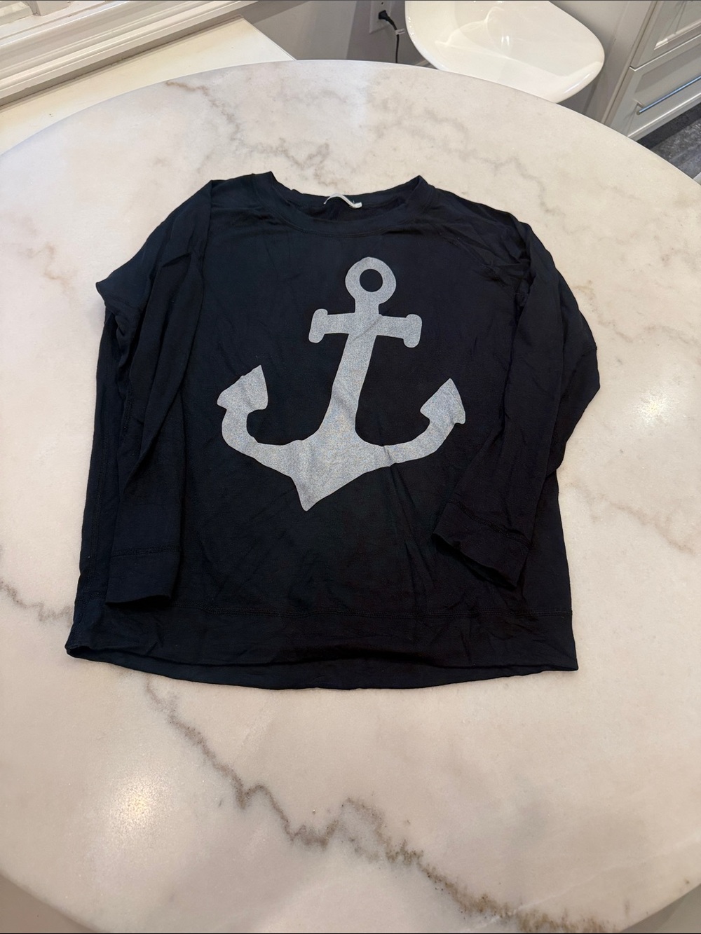 TOWNSEN Black Long-Sleeve Tee with Silver Anchor Graphic